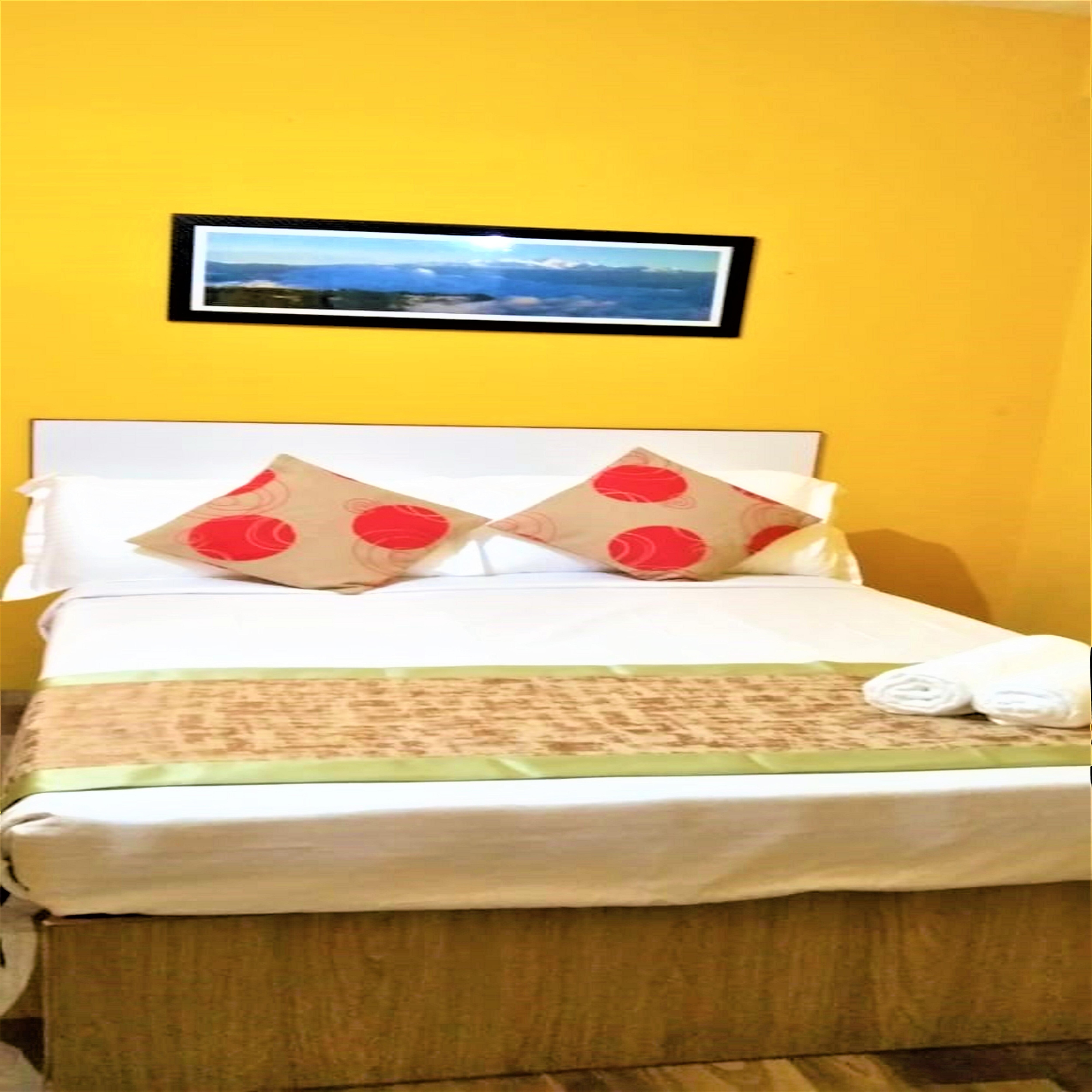 Beverly Homestay - Tap to explore photos