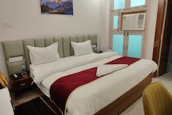 The Samrat Palace, Khalilabad