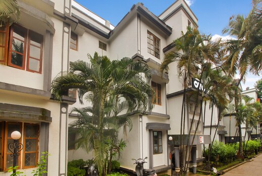 Collection O Maizons Lakeview Resort