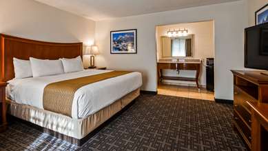 Best Western Swiss Clock Inn - Tap to explore photos