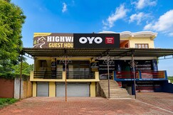 Spot on Highway Guest House, Sultanpur