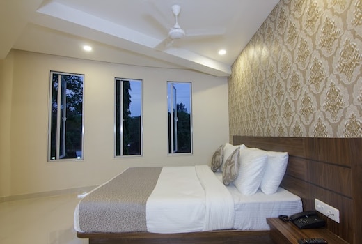 Strand Resort