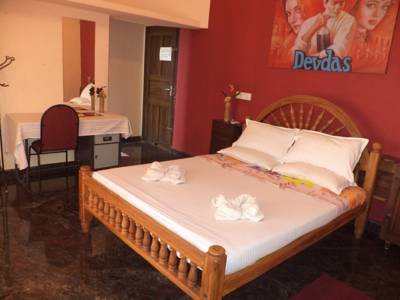 Paradise Inn Homestay - Tap to explore photos