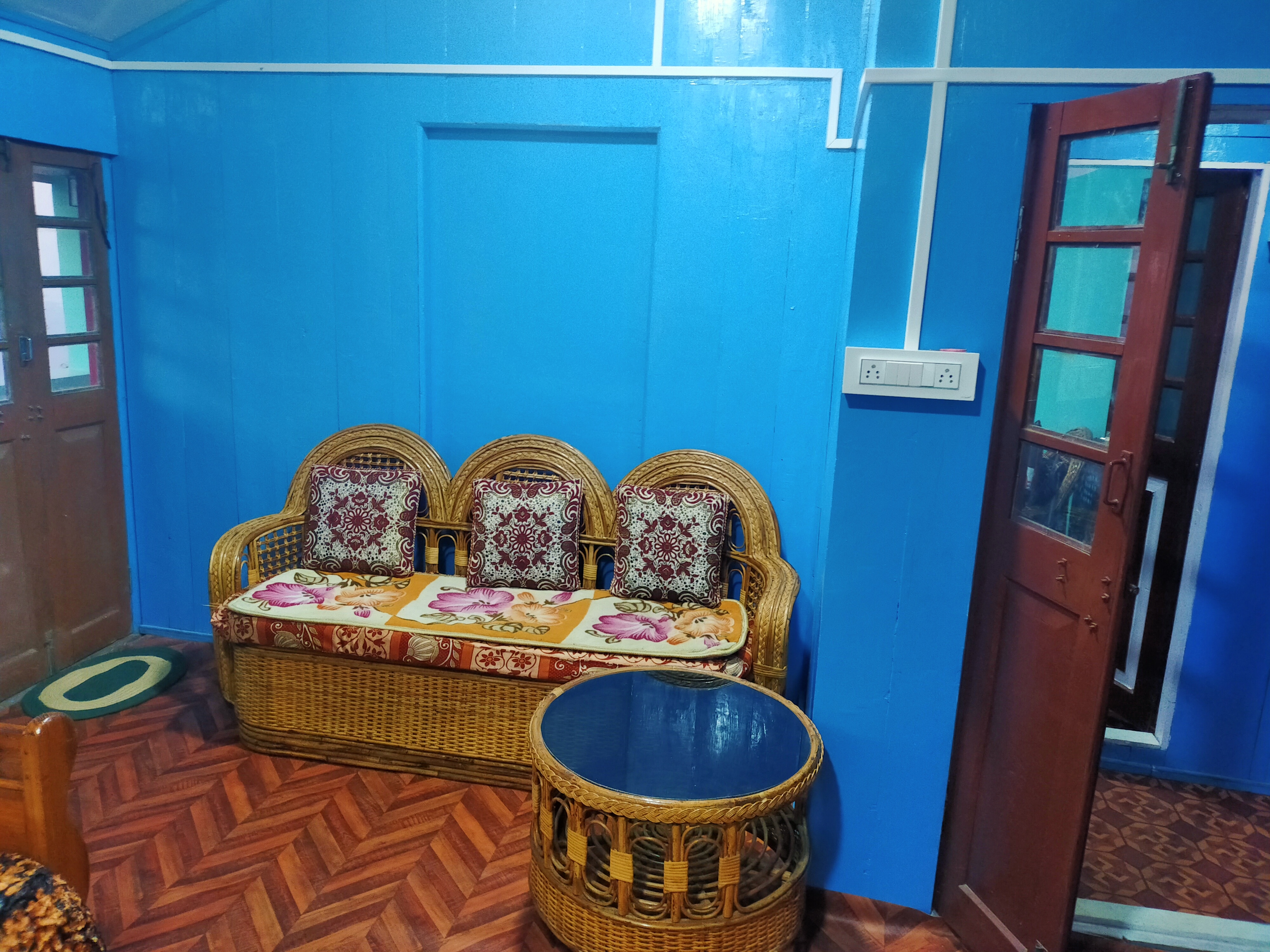 Ahan's Farmstay - Tap to explore photos