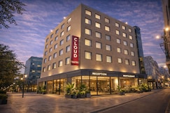 Hotel Cloud Suites Delhi Airport, Delhi