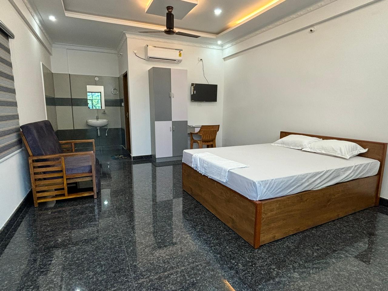 Sahayee Tower Hotels - Tap to explore photos