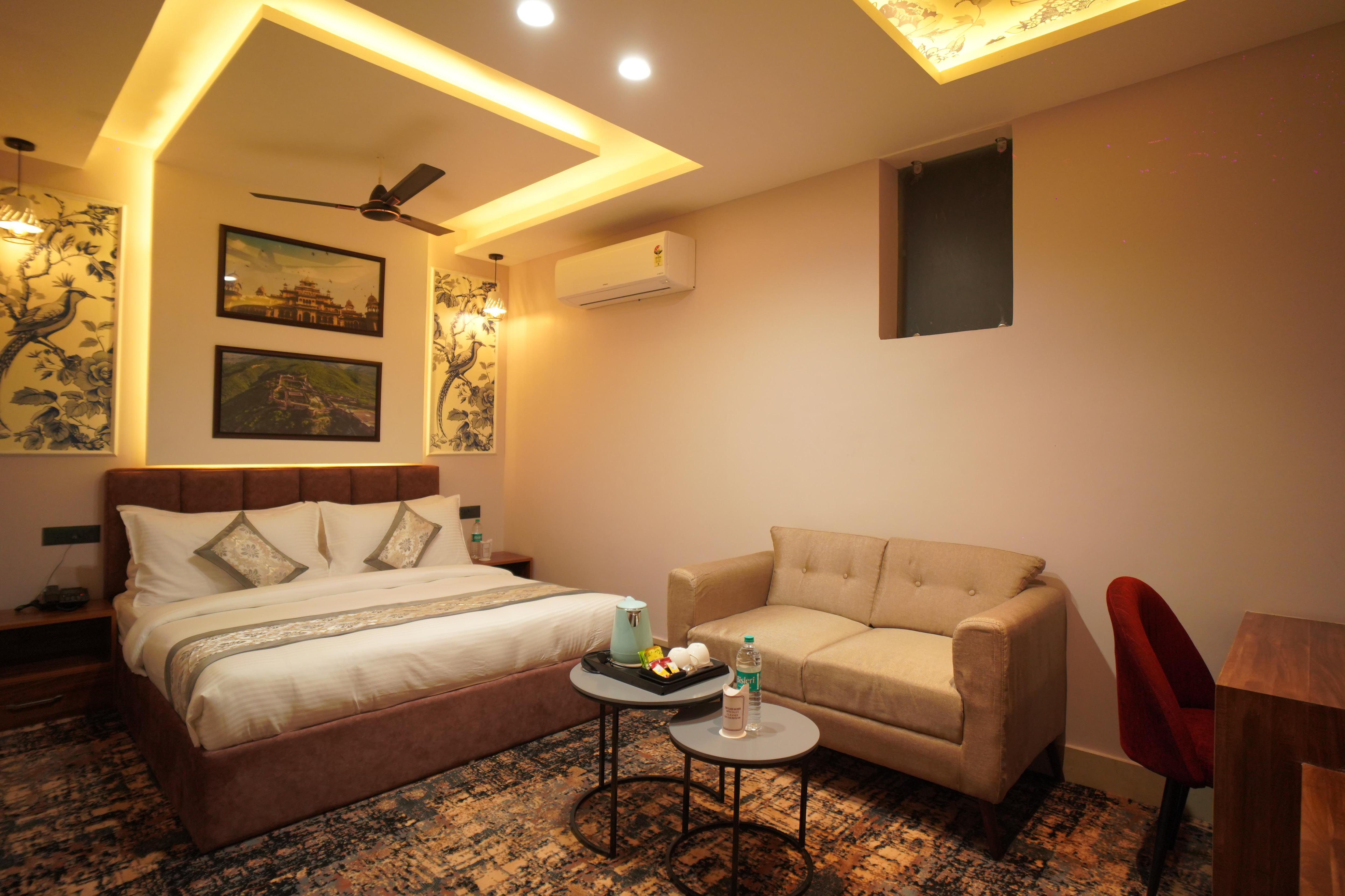 Razido Suites - Tap to explore photos