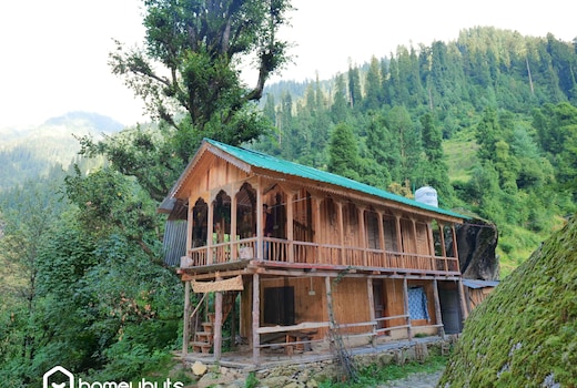 Cedar Oak Cottage | 2BR | By Homeyhuts