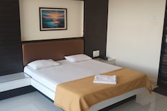 Hotel Galaxy, Kolhapur