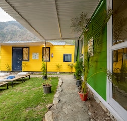 The emerald Family cottage