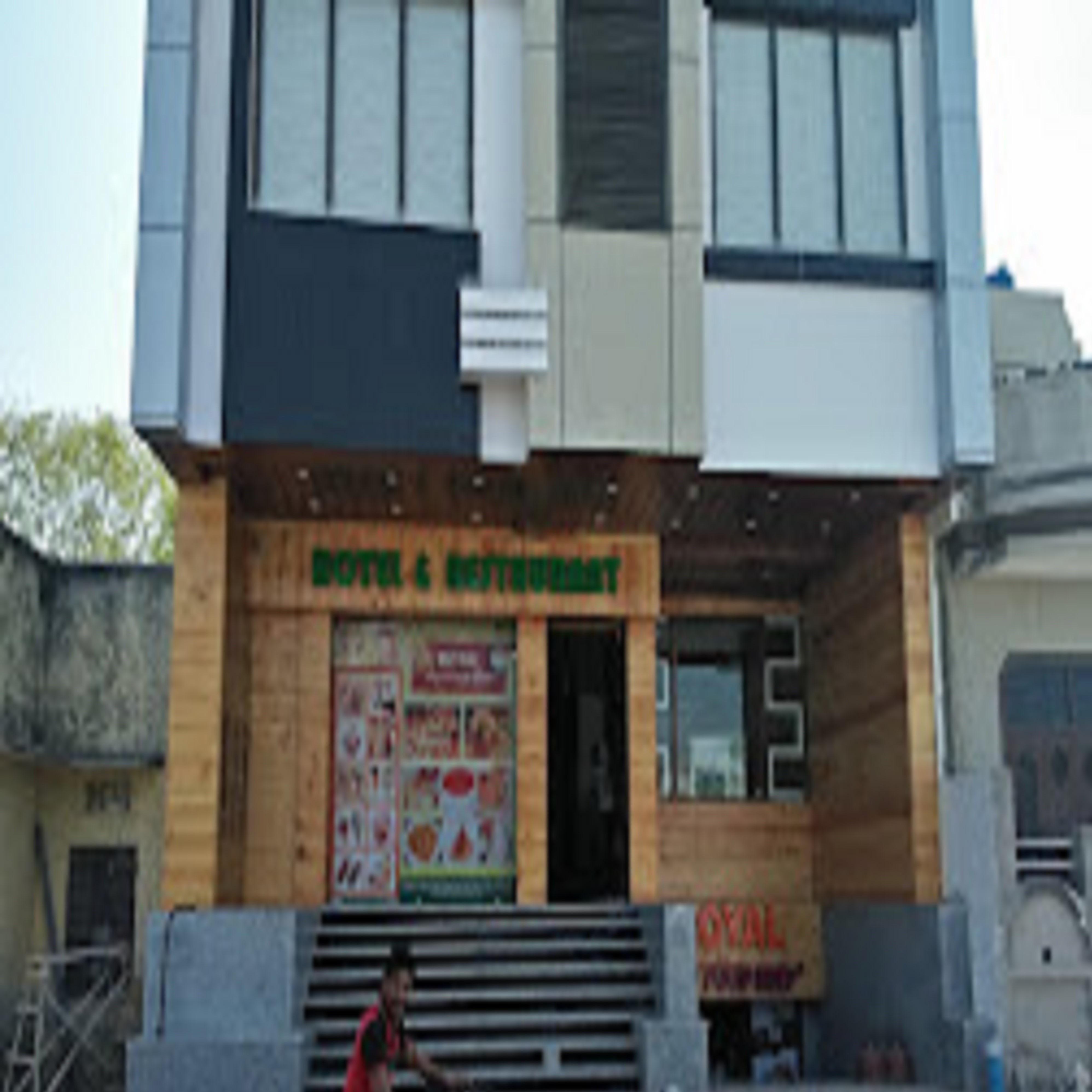 Hotel Dwarka Palace - Tap to explore photos