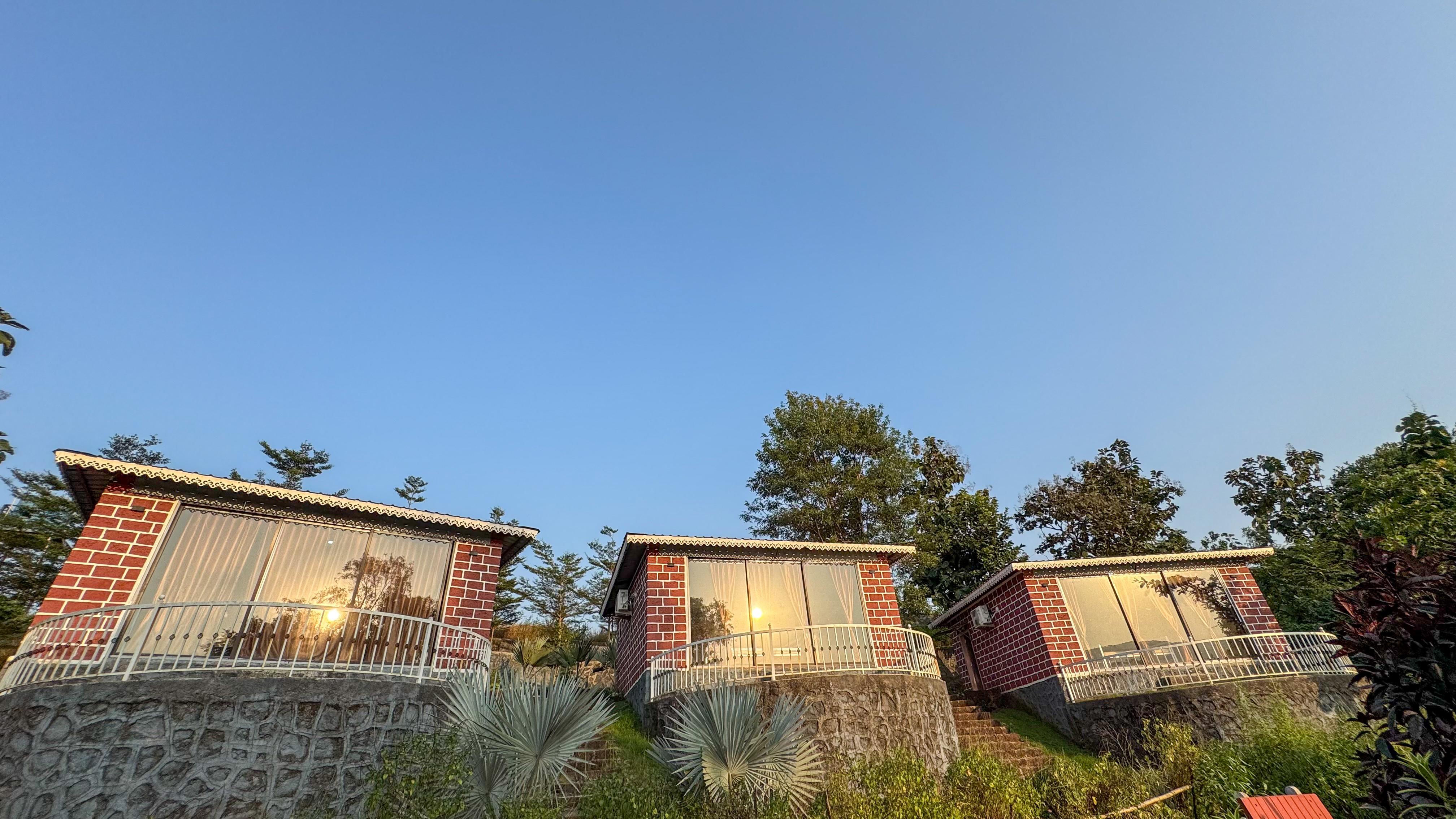 LSQ - Lake Gardenia Resort, Khopoli, Karjat - Tap to explore photos
