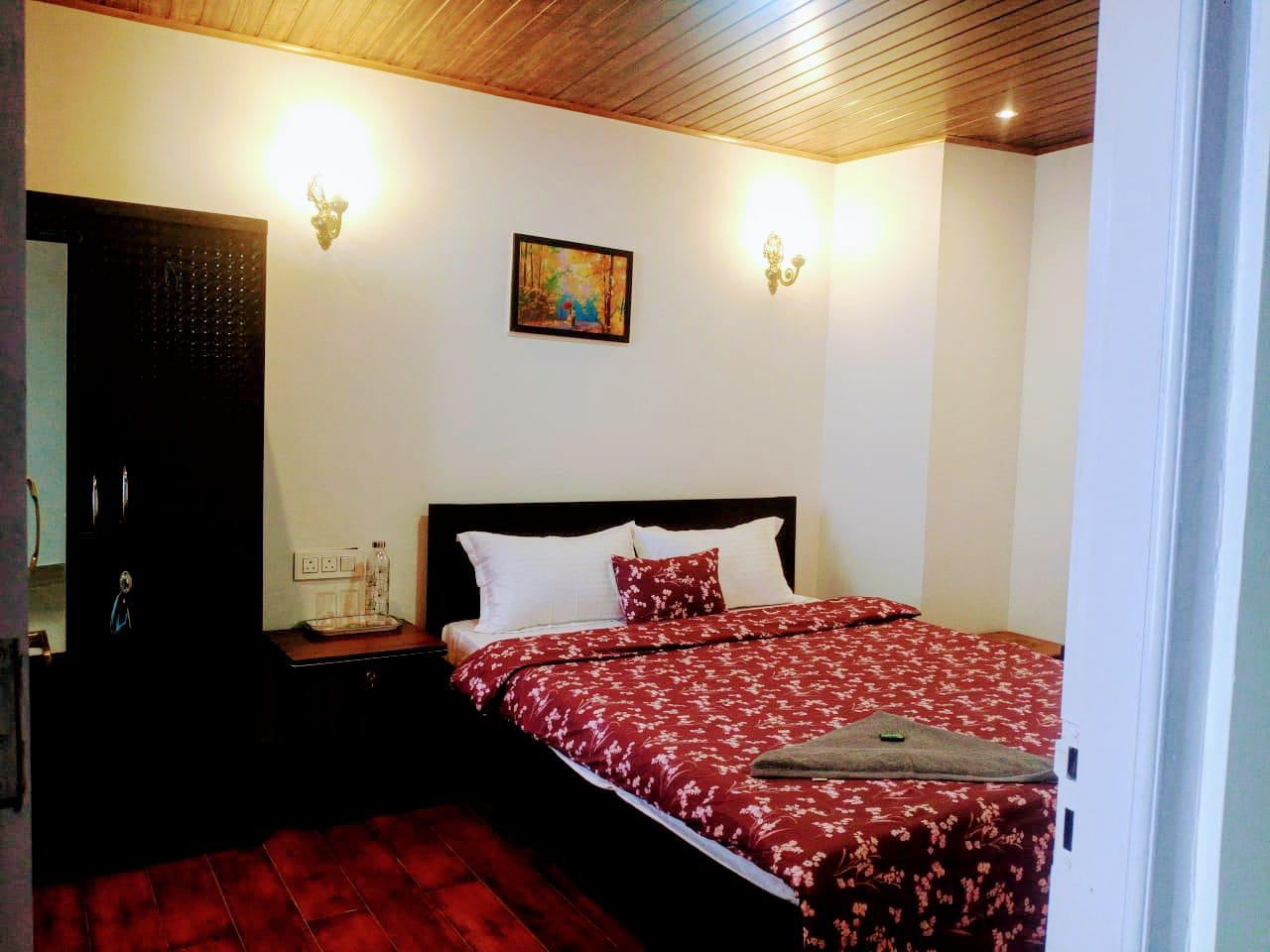 Alpine Zen... a cozy homestay - Tap to explore photos