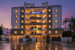 FabHotel Limestone Suites - 750m from Yashoda Hospitals, Somajiguda, Hyderabad