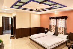 Hotel Suraj Palace, Pokhran