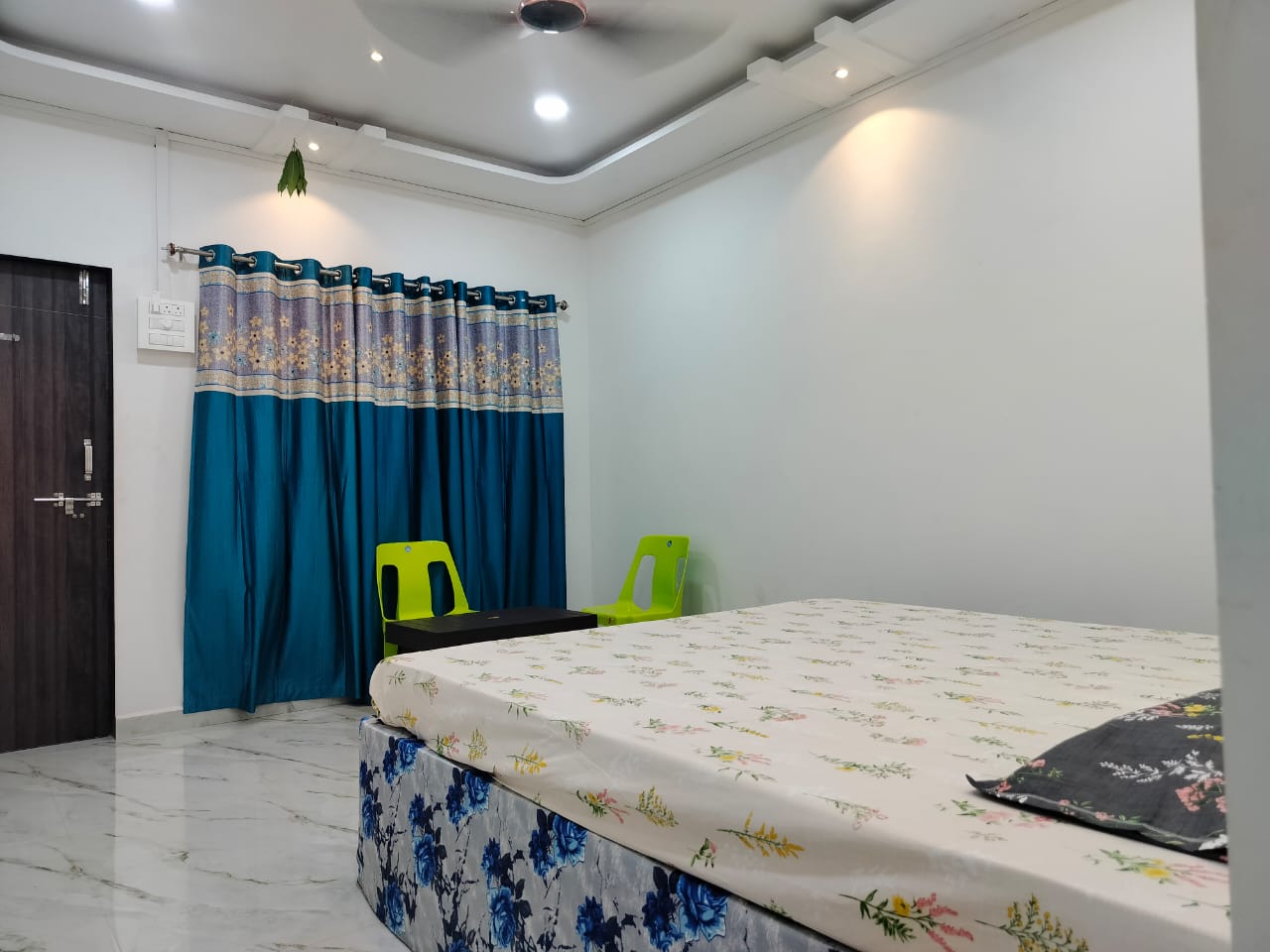 Deluxe Room 1
