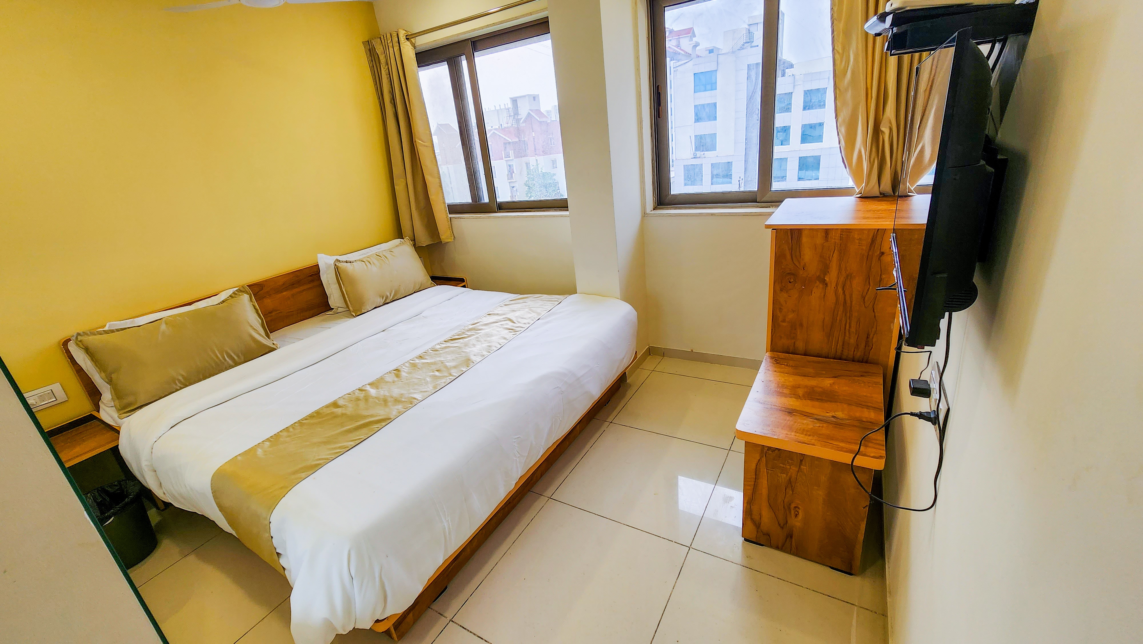 Hotel Nova Safal - Tap to explore photos