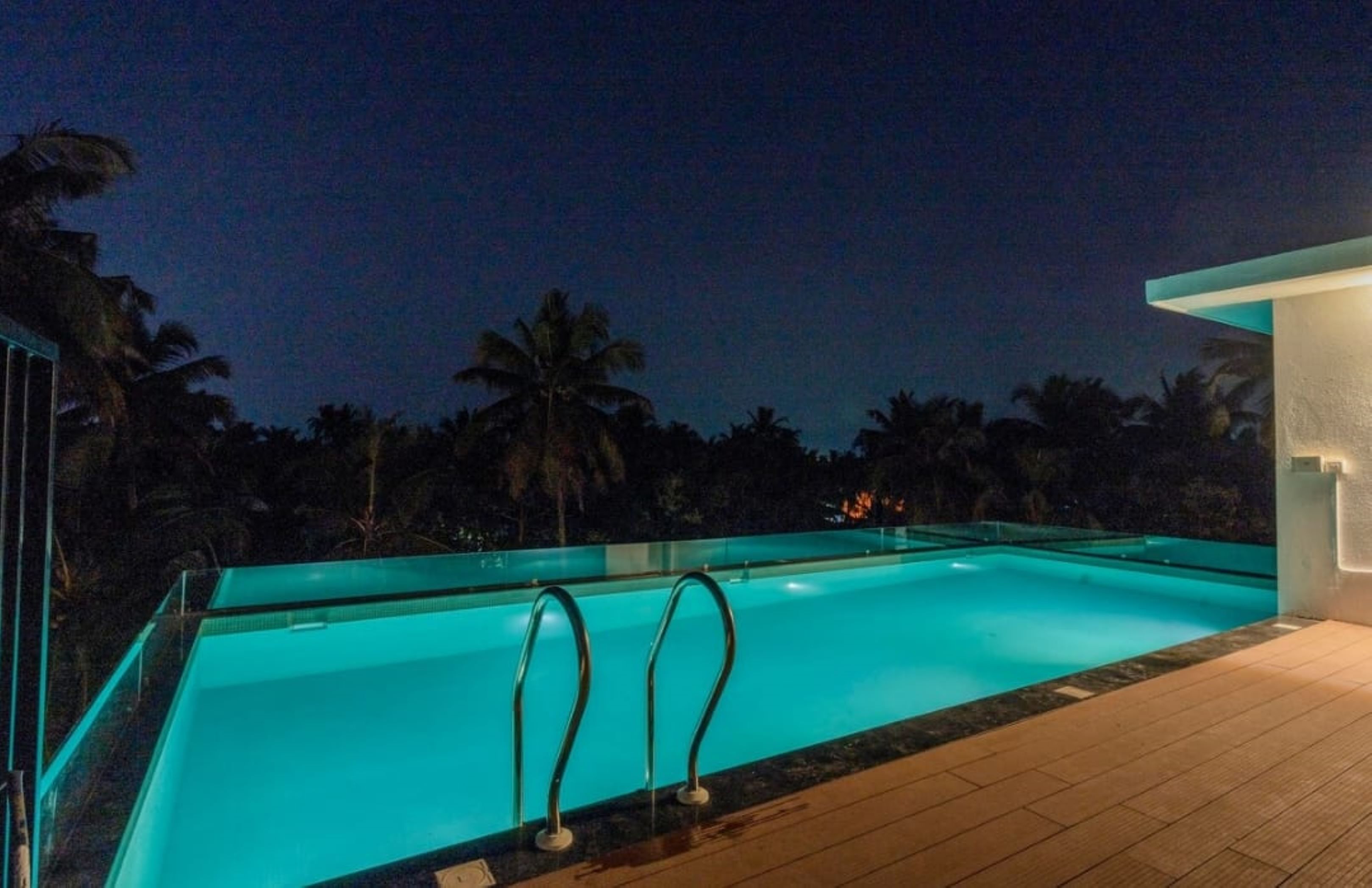 Zenzone | 1BHK near Calangute Beach - Tap to explore photos