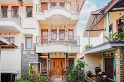 OYO 94118 Homestayque Syariah, Cimahi