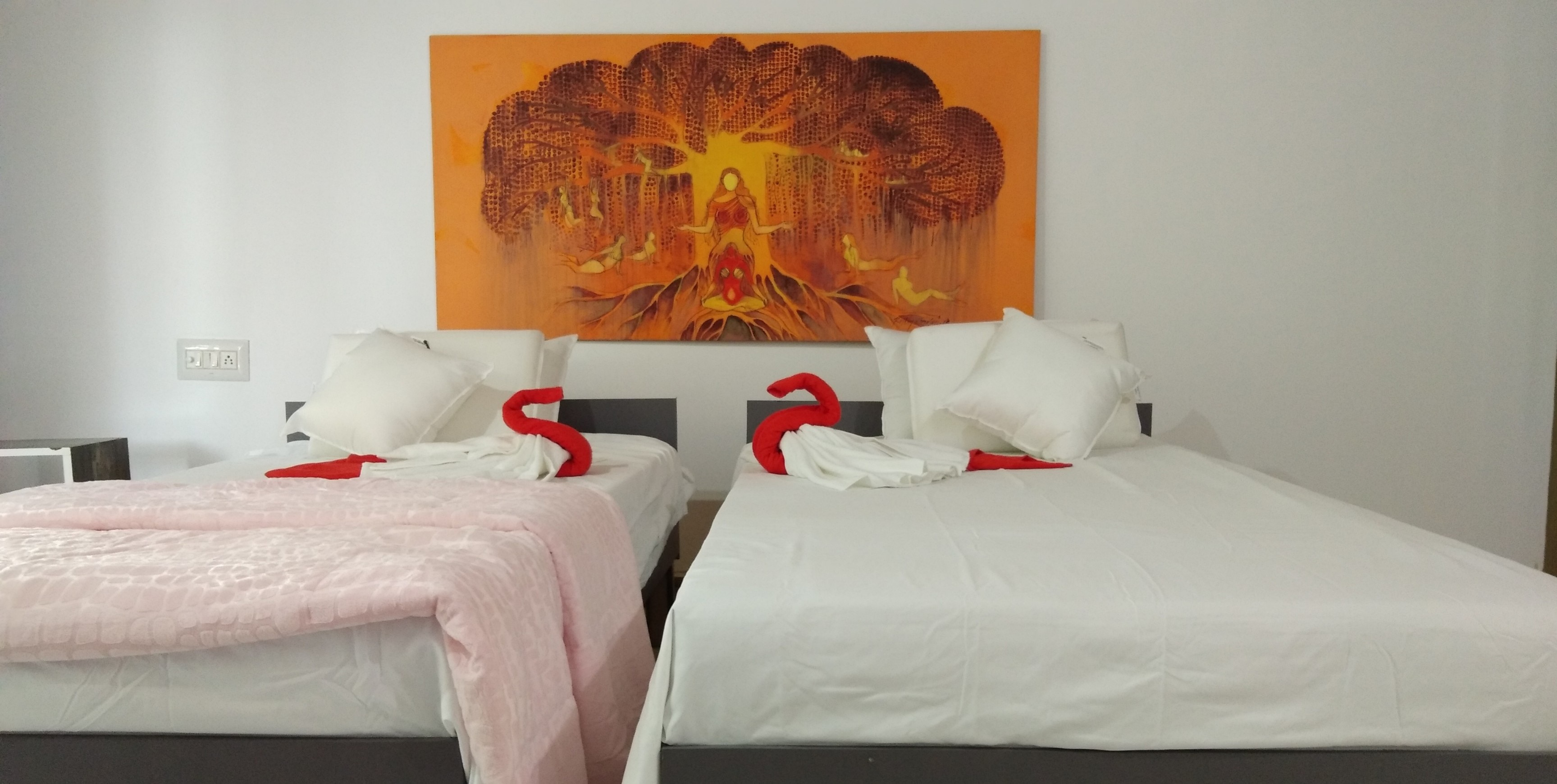 LOTUS RIYA HOMESTAY - Tap to explore photos