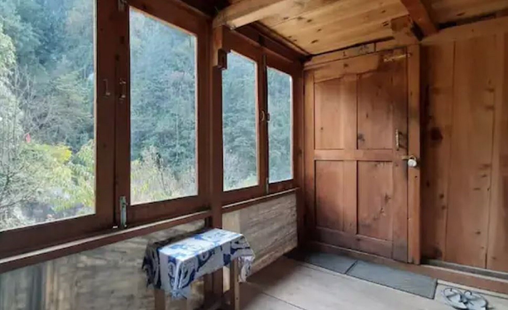 Photos Of Traditional Wooden Home In Ghiyagi Jibhi Valley Homestay In Jibhi