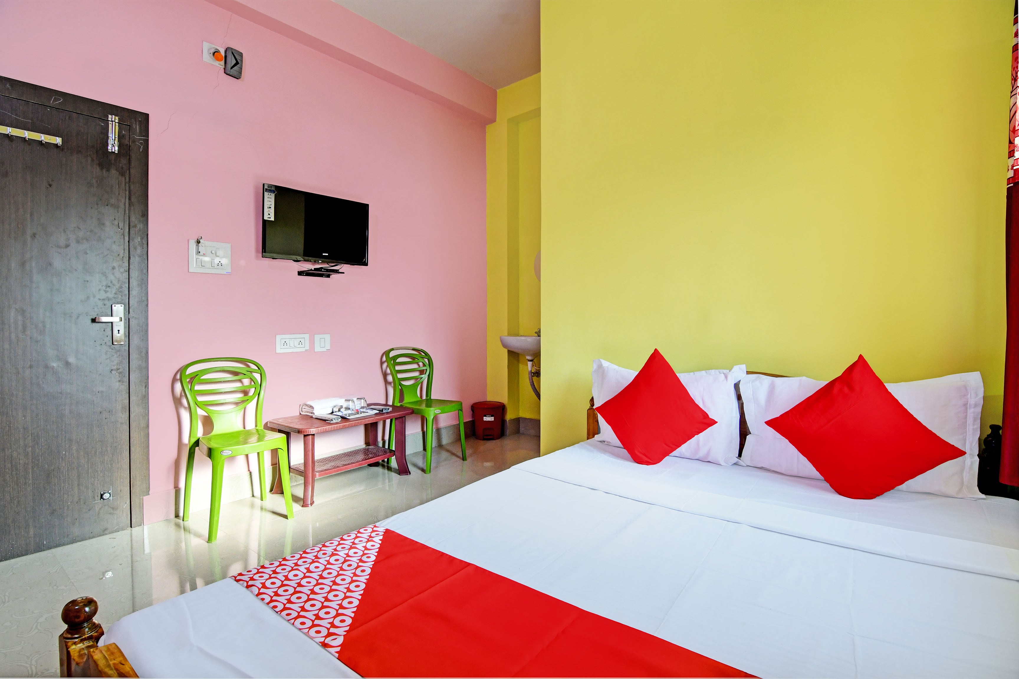 Super Hotel O Utkal Grand - Tap to explore photos