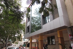 LAXMI GUEST HOUSE, Nevasa