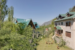 Cherrytree Resort | Rooms & Guided Treks, Srinagar
