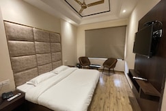 Hotel Dixon, Jalandhar