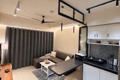Greyflix Heaven 23 10 mins drive Viviana Korum, Thane