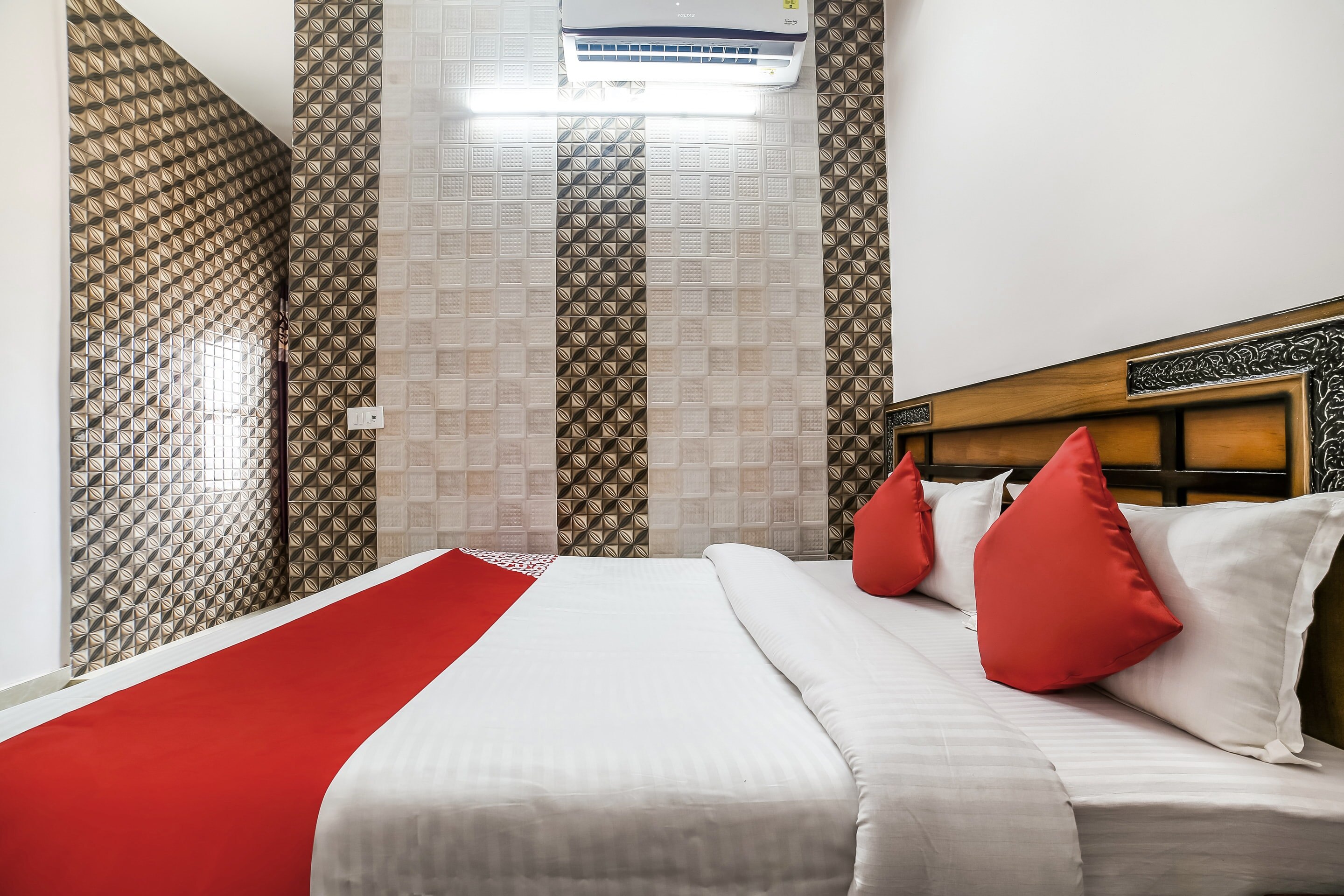 Hotel O Kalindi - Tap to explore photos