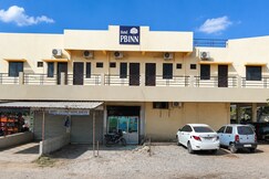 Hotel PB INN, Gandhidham