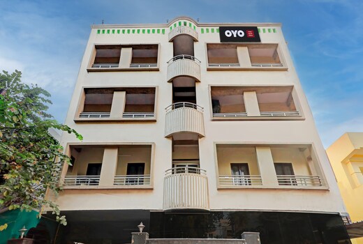 Hotel O Aarshi Palace