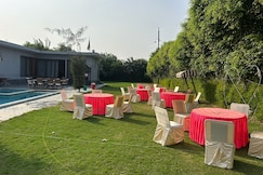 Apple green luxury farm house, Gurgaon