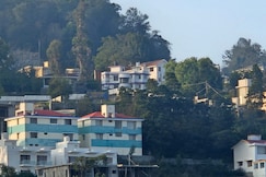 Aarni Illam, Karur