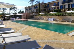 Mercure Brignoles Golf de Barbaroux & Spa, Var
