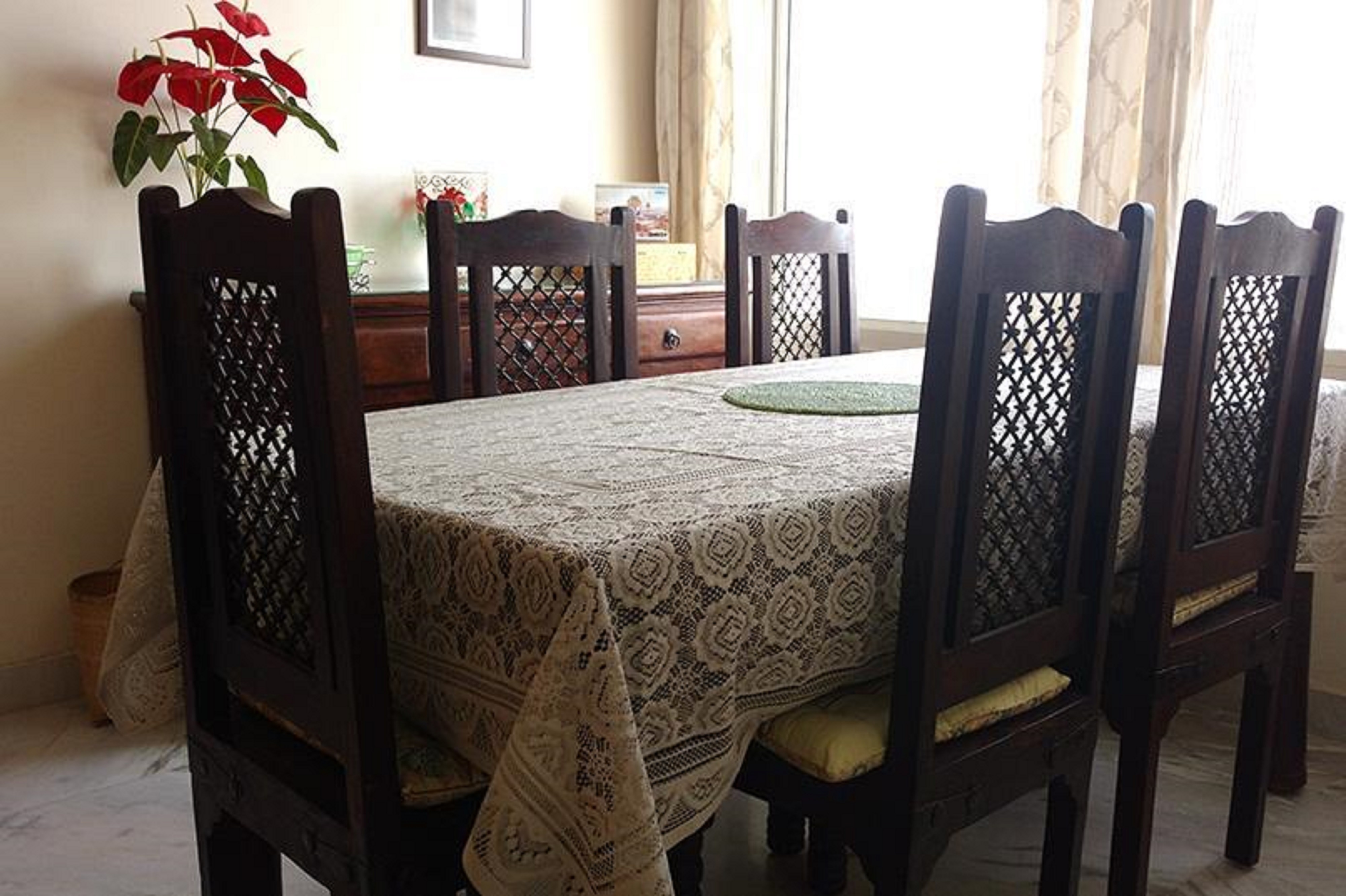 Inspire Home Stay - Tap to explore photos