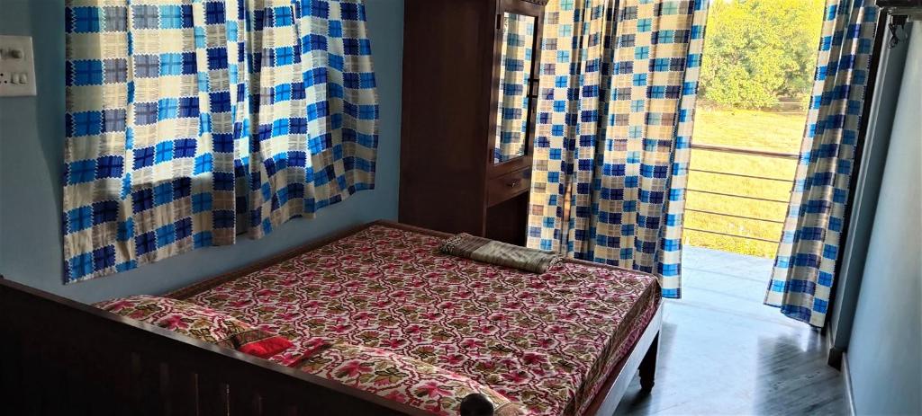 Holiday destiny home stay - Tap to explore photos