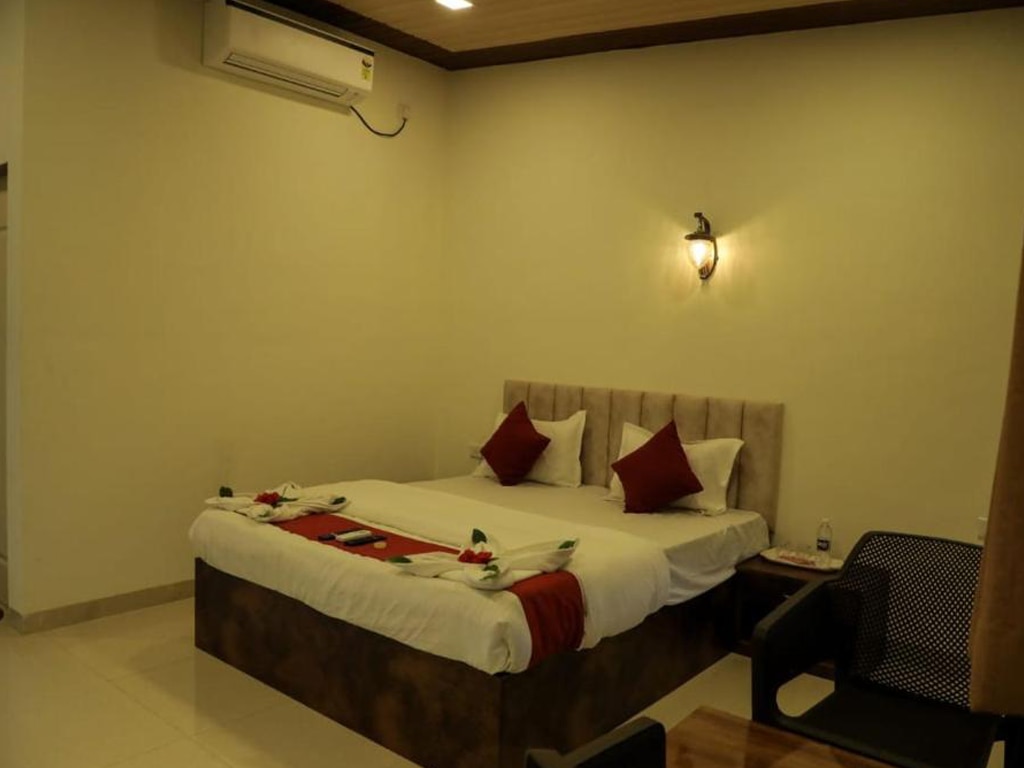 Mokalbaug Beach Resort - Tap to explore photos