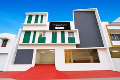 Super Townhouse Erode Bus Terminal Formerly Everest Viji Residency, Perundurai
