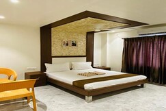 FabHotel Kayal Plaza, Kunnamkullam