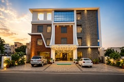 HOTEL SAHAYA ARASI, Nagercoil