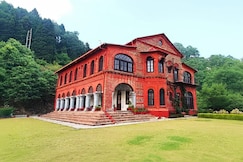 Raghu Vilas, Mussoorie