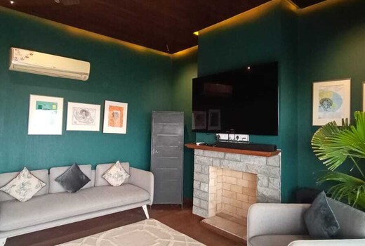Woodside Villa 7