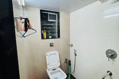 2 BHK Flat in Goregaon West Near Nesco | Airport by Pravaas Stays, Mumbai