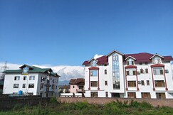 Hotel Grand Comforts, Srinagar