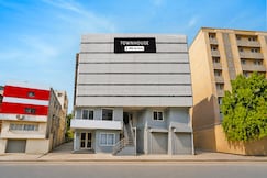 Townhouse Paldi Bus Terminal Ahmedabad Formally Neelkanth, Gandhinagar