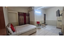 FabHotel Gandharva Inn, Pune