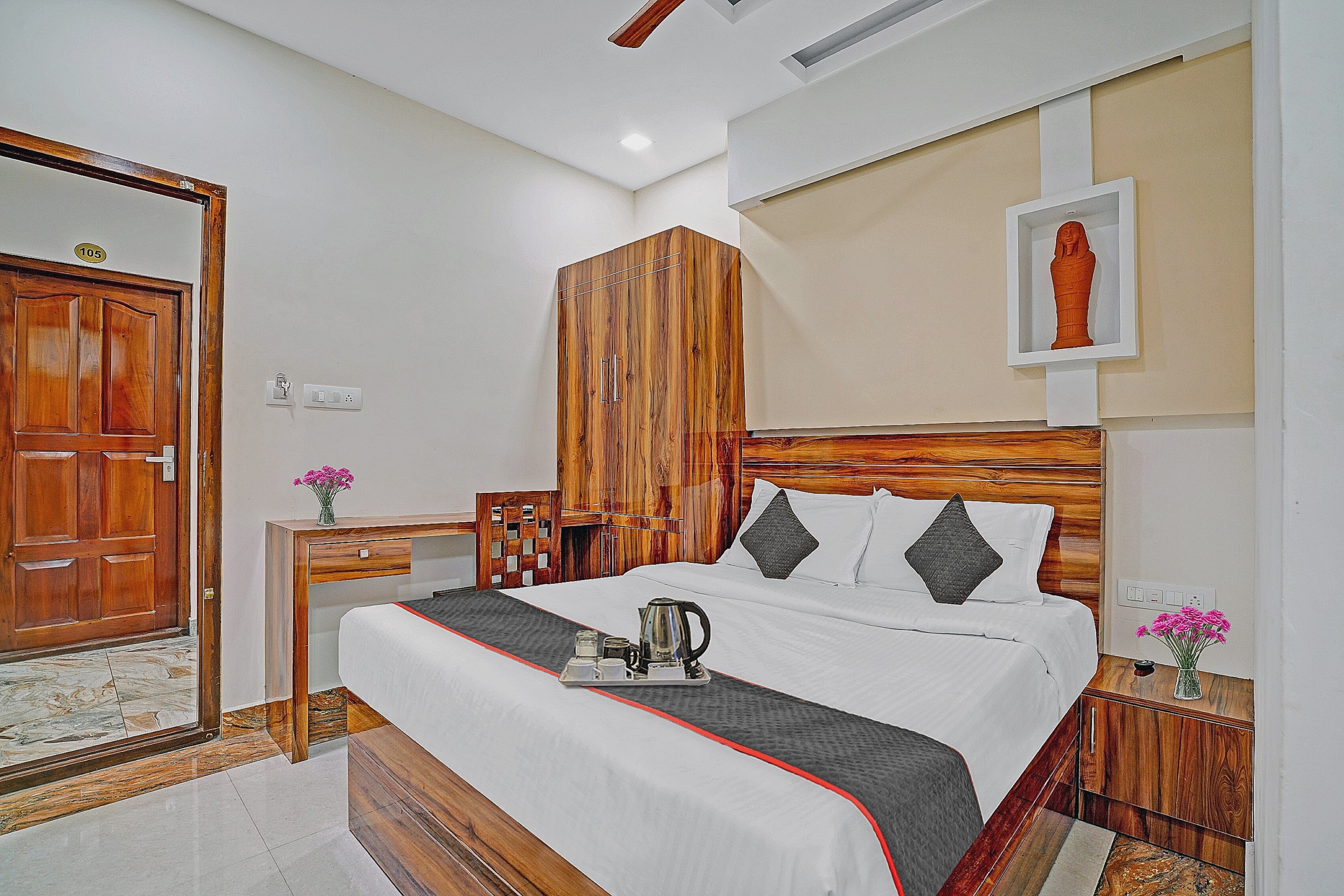 Capital O Krishnakripa Executive Stay - Tap to explore photos
