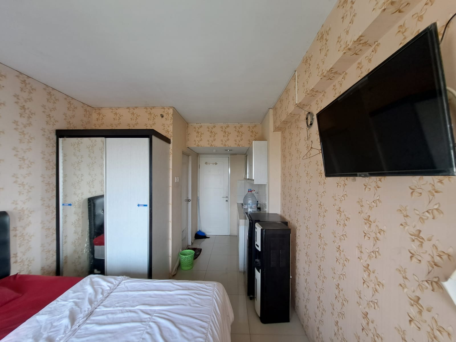 OYO 93364 Apartement Grand Sentraland By King Property - Tap to explore photos